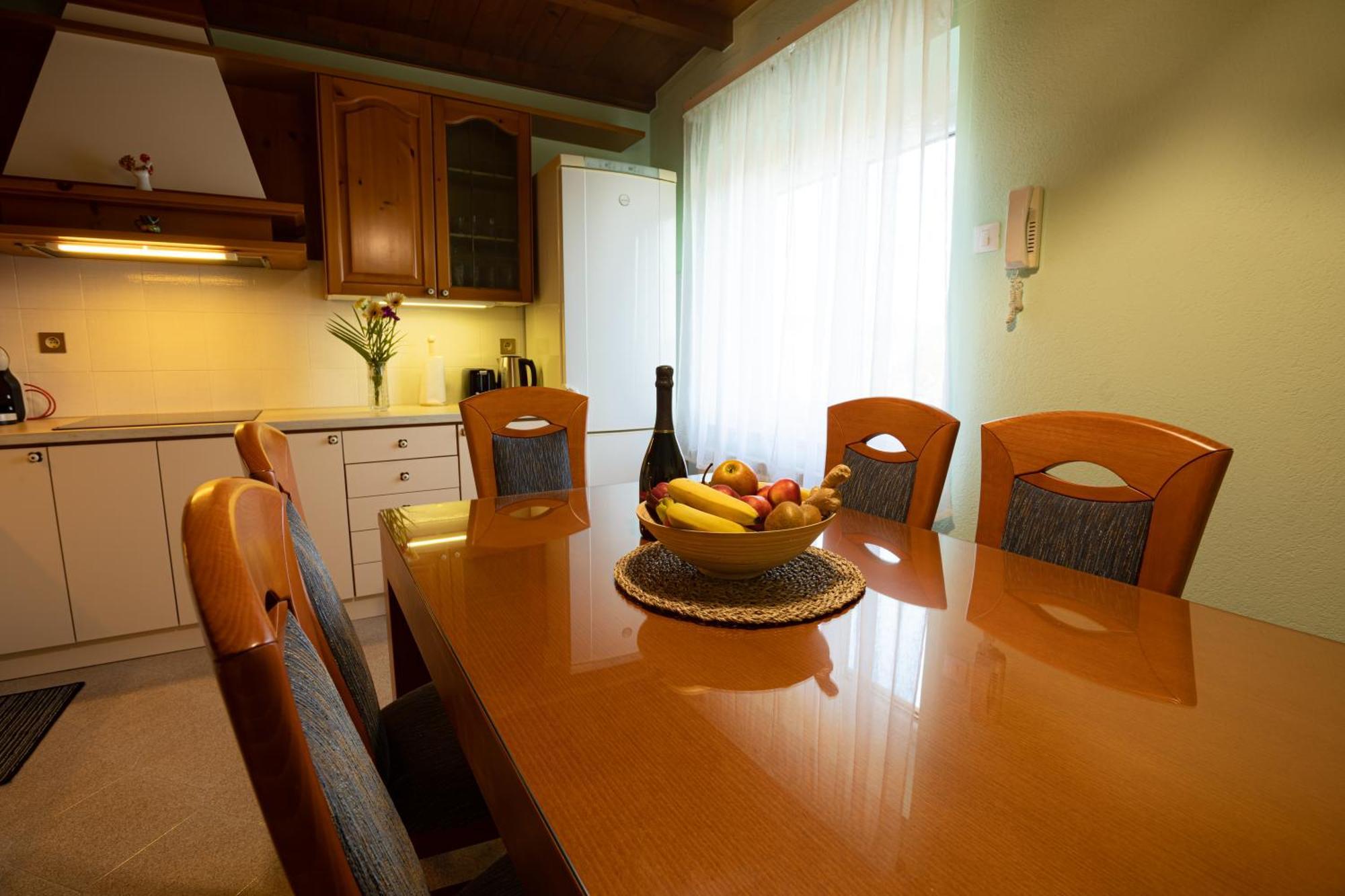 Adriatic Bay Apartments Portoroz Bilik gambar